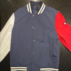 Tommy Hilfiger Coach’s Jacket, only worn 2 times